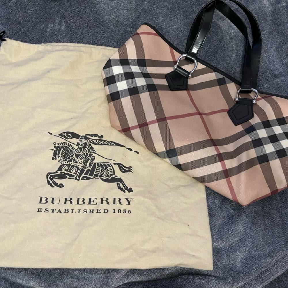 Burberry Nova check bag